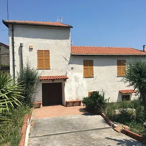 In Campagna Al Mare Appartamento Quiliano